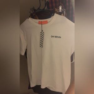 Brand new off white t-shirt. Still has tag. Is a size XL but a slim fit XL